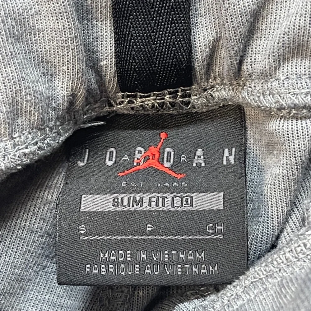 Air Jordan Dri-FIT Sport DNA Joggers DQ7320-091 Gray Black Slim Fit Men Small